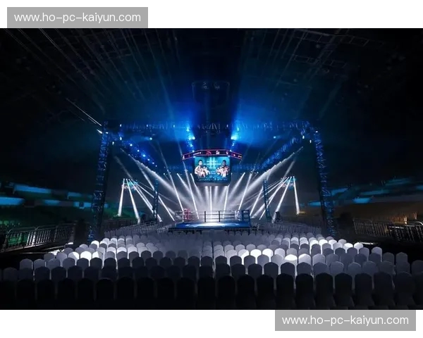 搏击主持：用声音点燃擂台，用情绪牵动人心