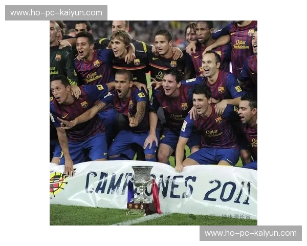 宿命的红蓝与纯白:在诺坎普与伯纳乌之间,寻找足球最炽热的灵魂 宿命的红蓝与纯白:在诺坎普与伯纳乌之间,寻找足球最炽热的灵魂